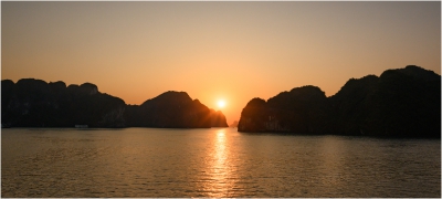 E++ Ha Long Bay Sunrise 5